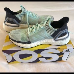 Adidas UltraBOOST 6.5 green/gray